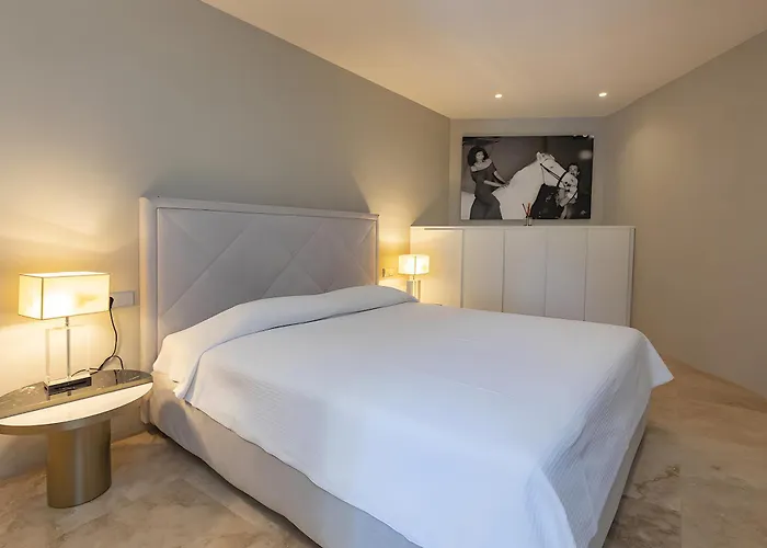 Nirvana Santa Eularia des Riu