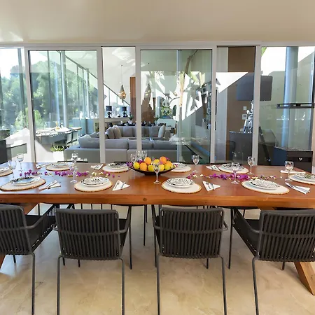 Nirvana * Santa Eularia des Riu