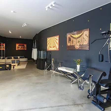 Villa Nirvana *